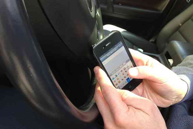 Texting while driving: Restrictions result in saving lives, new study says