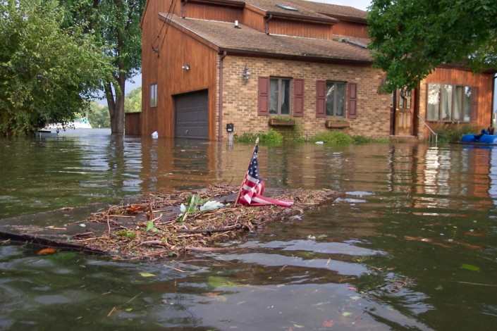 Hurricane_Isabel_flood_damage_Maryland